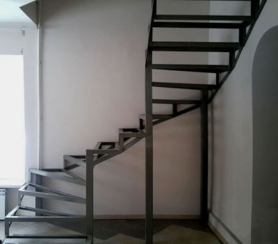 Изготовленная на заказ металлическая лестница в Минске
